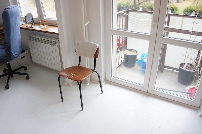 Balkon jeszcze nieruszony, ale za to mam piękne krzesło fińskiego, słynnego projektanta. Prawda, że cudne? 